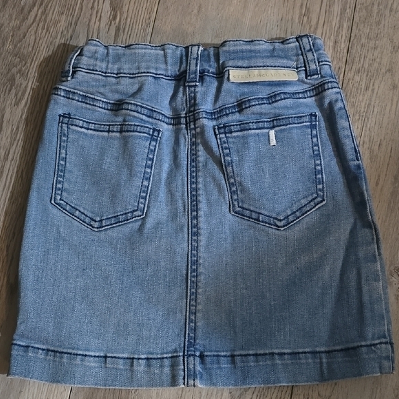 Stella McCartney Kids Embroidered Denim Skirt with Floral Design - Picture 3 of 3